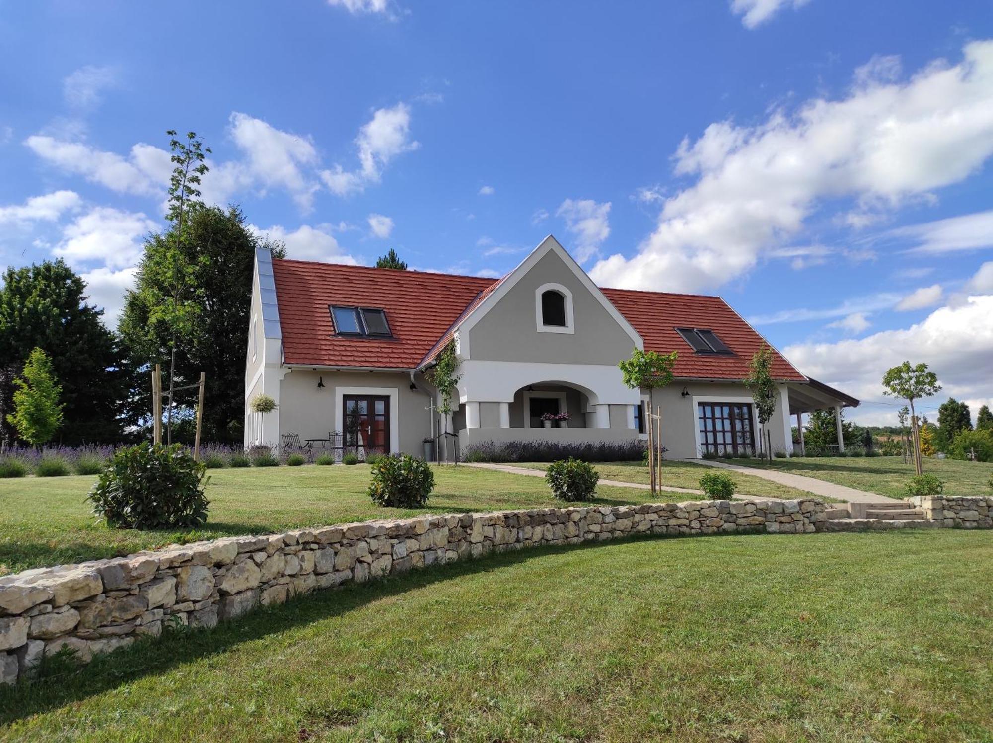 Villa Tilia Vászoly Buitenkant foto